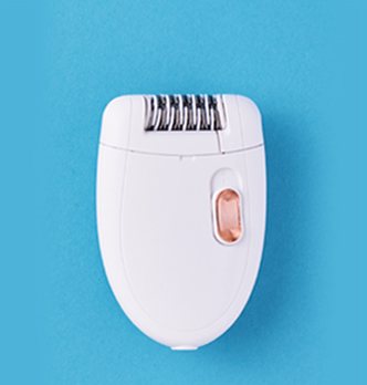 하늘색 바탕 위 흰 가정용 제모기